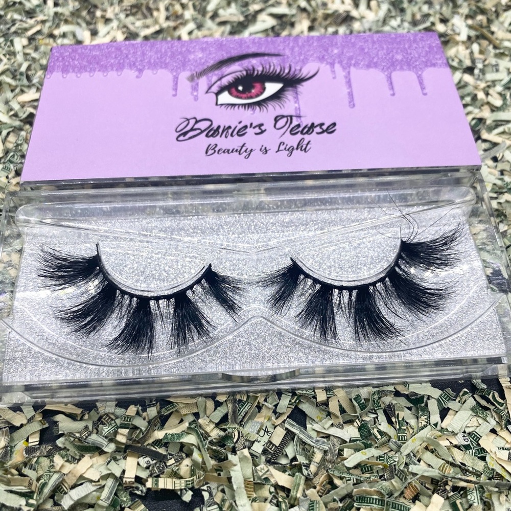 🦋Sultry butterfly Lashes🦋 metal applicator